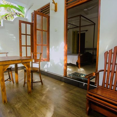Little Angels Bed & Breakfast Мириса Екстериор снимка