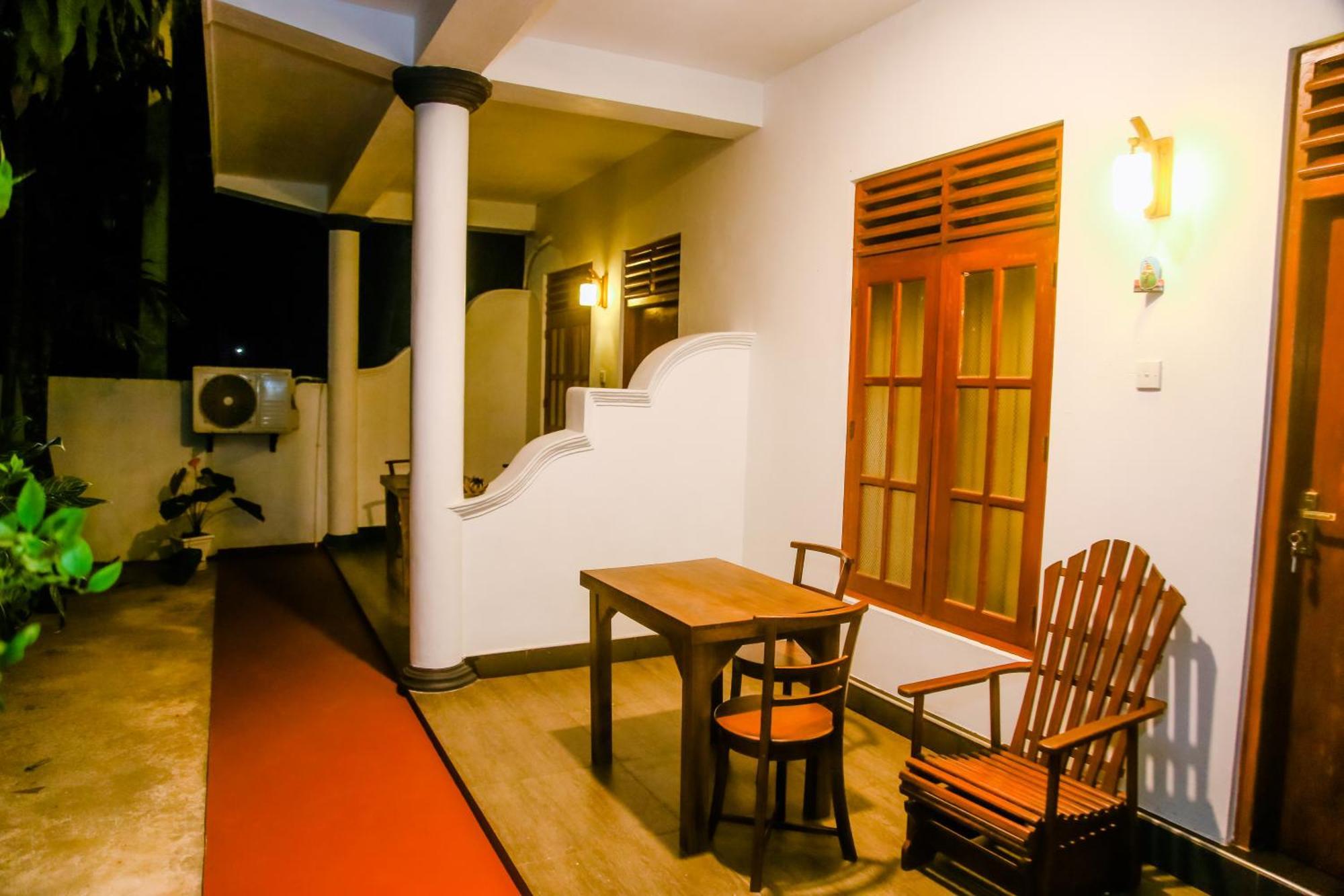 Little Angels Bed & Breakfast Мириса Екстериор снимка