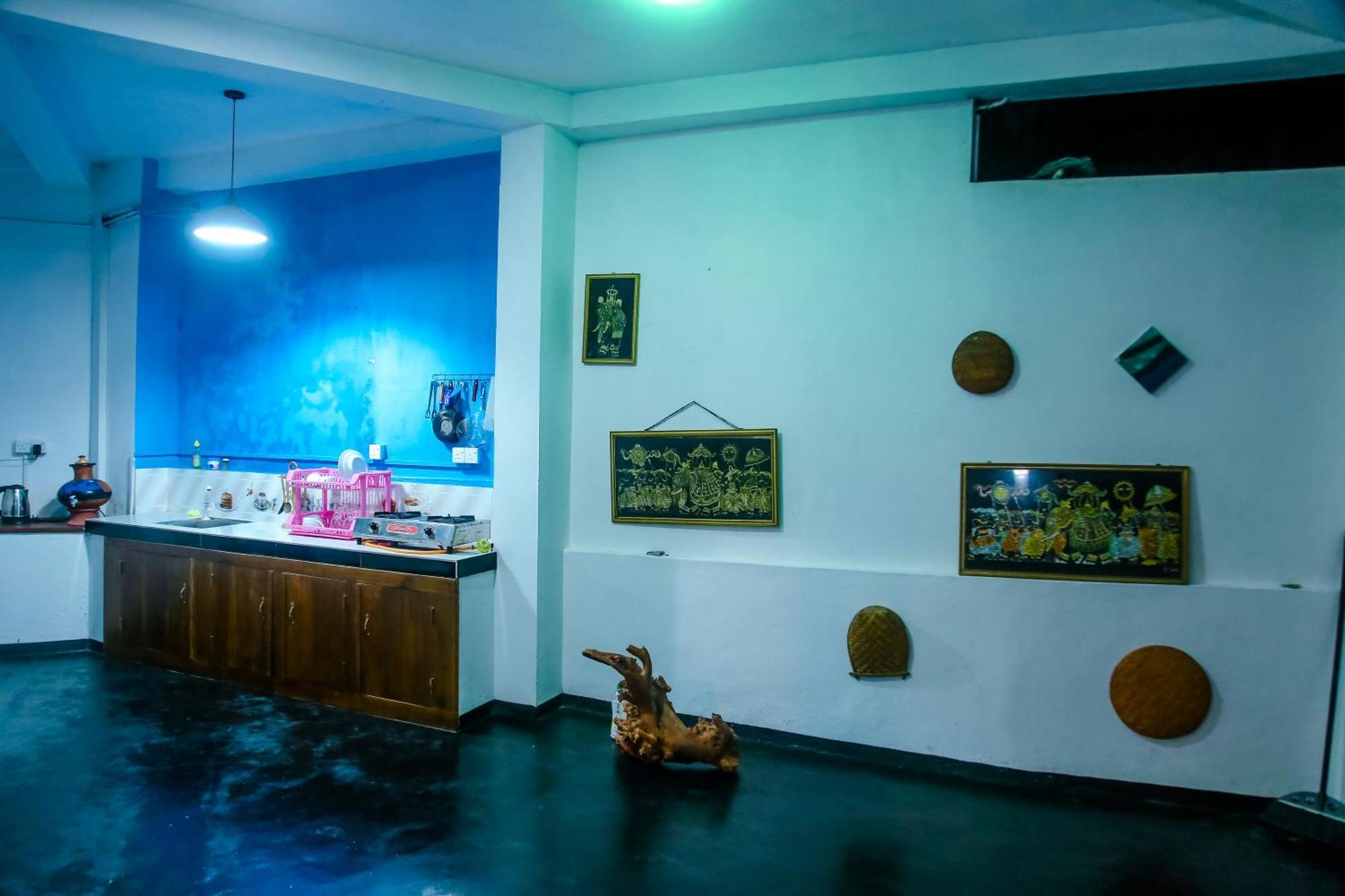 Little Angels Bed & Breakfast Мириса Екстериор снимка