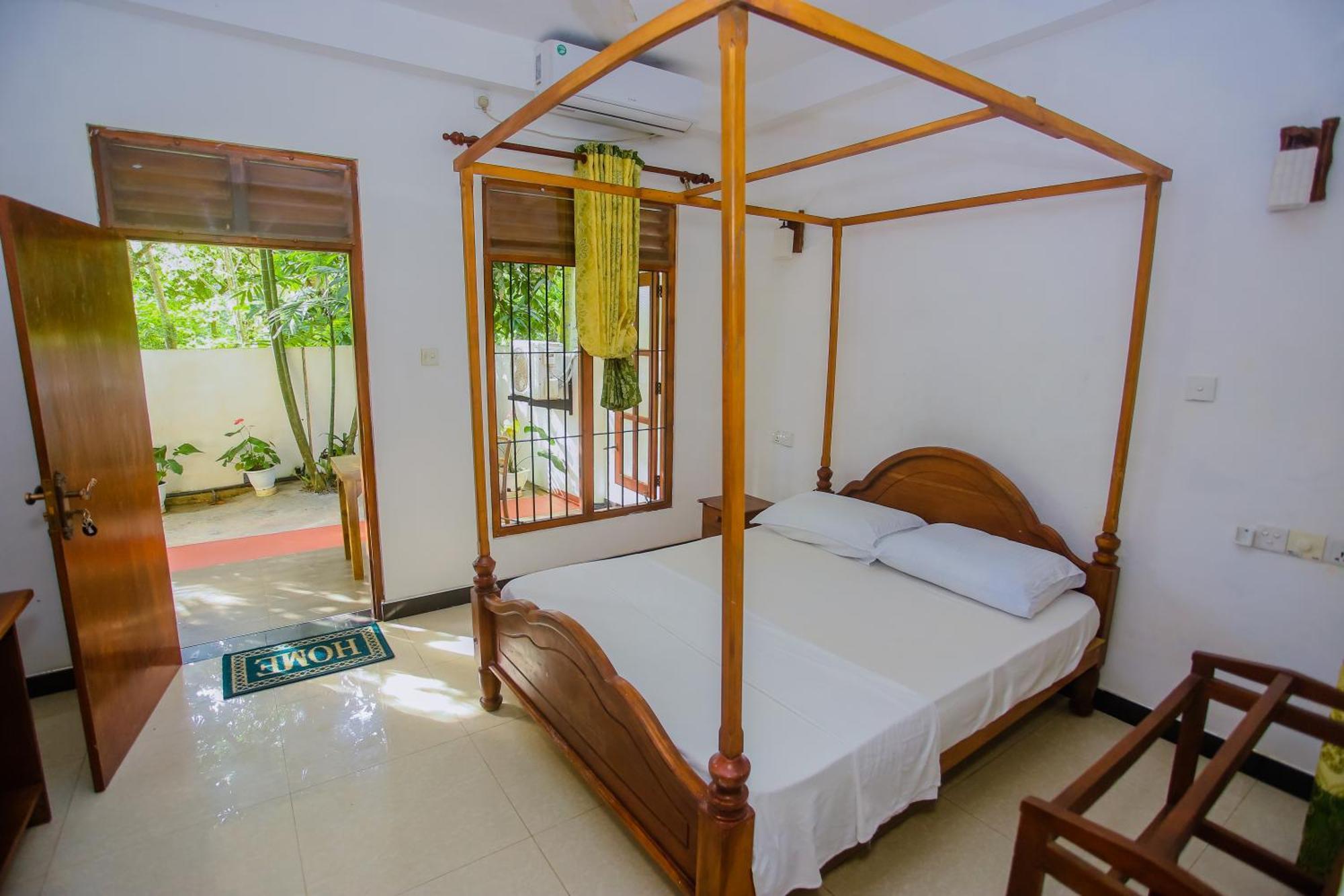 Little Angels Bed & Breakfast Мириса Екстериор снимка