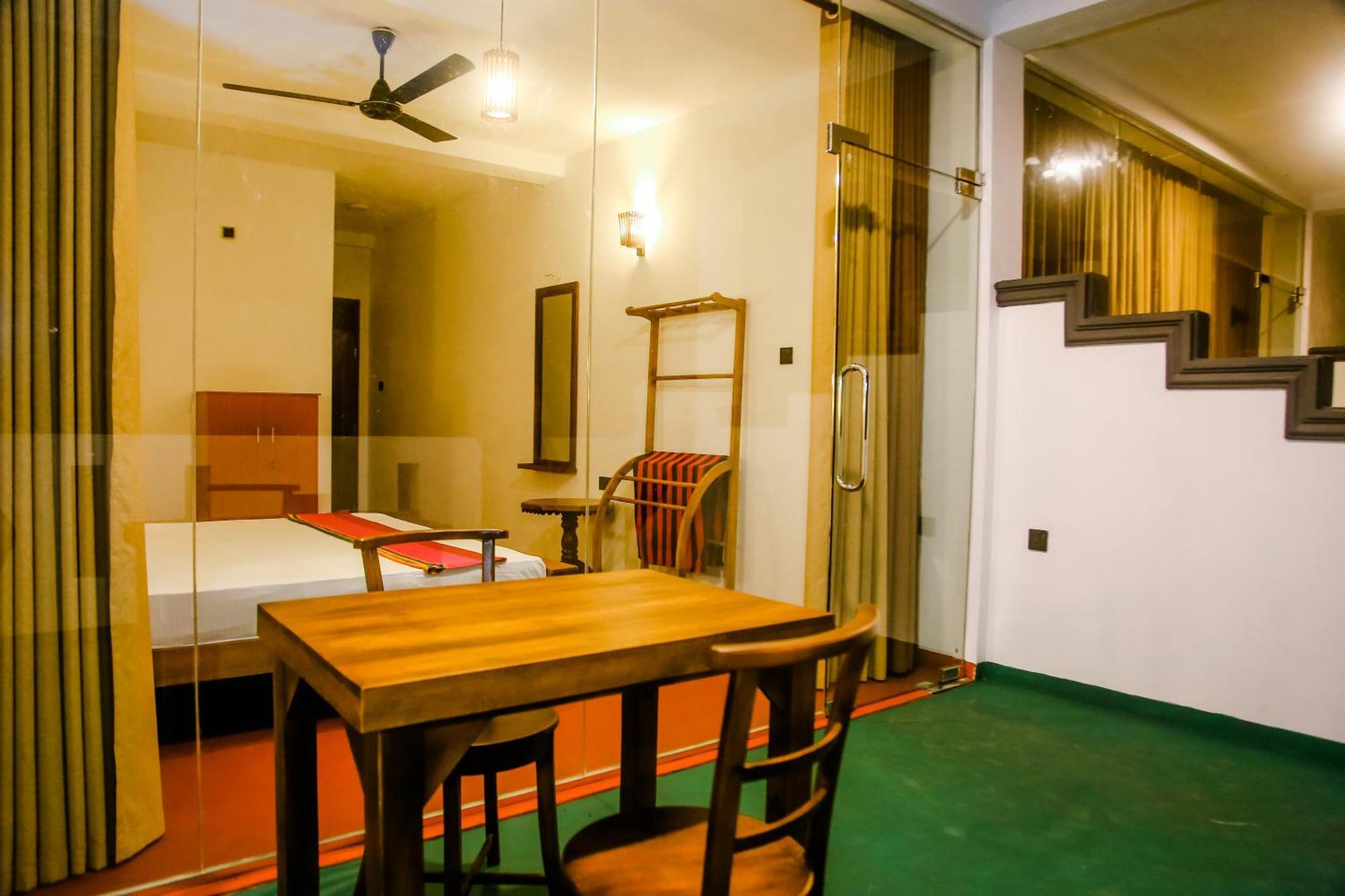 Little Angels Bed & Breakfast Мириса Екстериор снимка