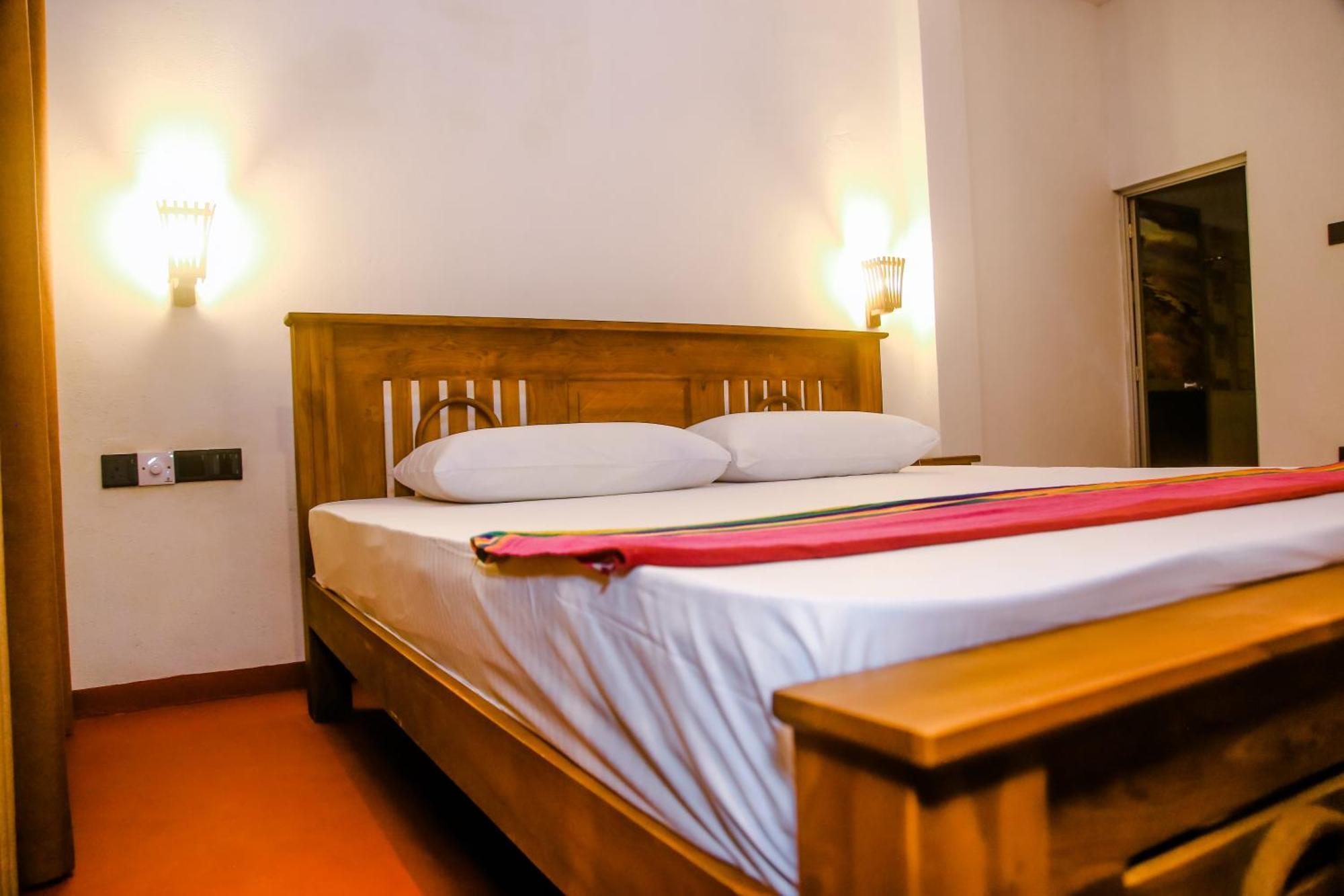 Little Angels Bed & Breakfast Мириса Екстериор снимка