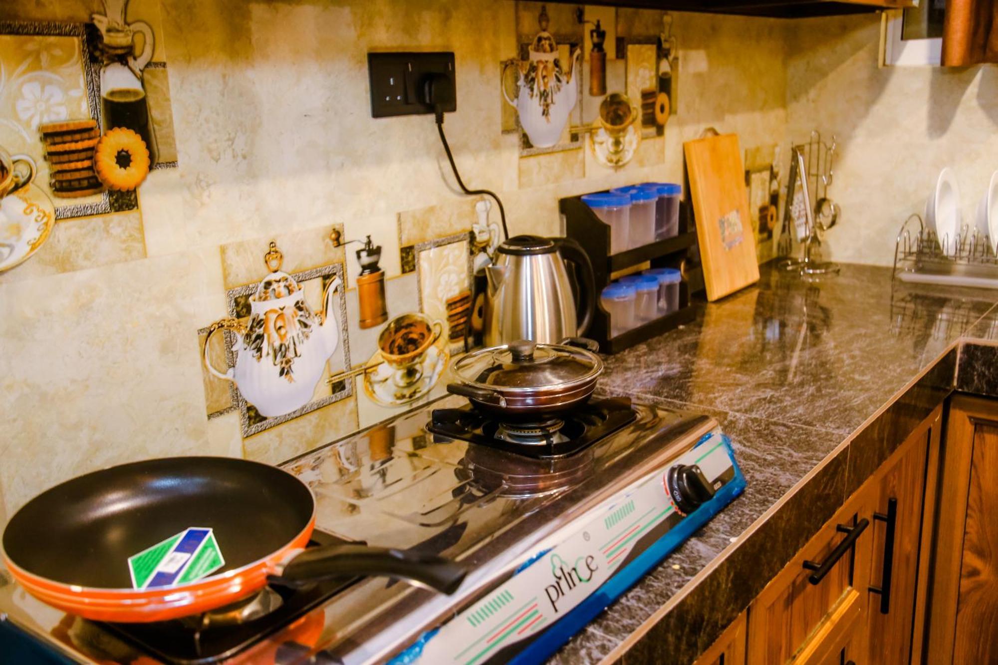 Little Angels Bed & Breakfast Мириса Екстериор снимка