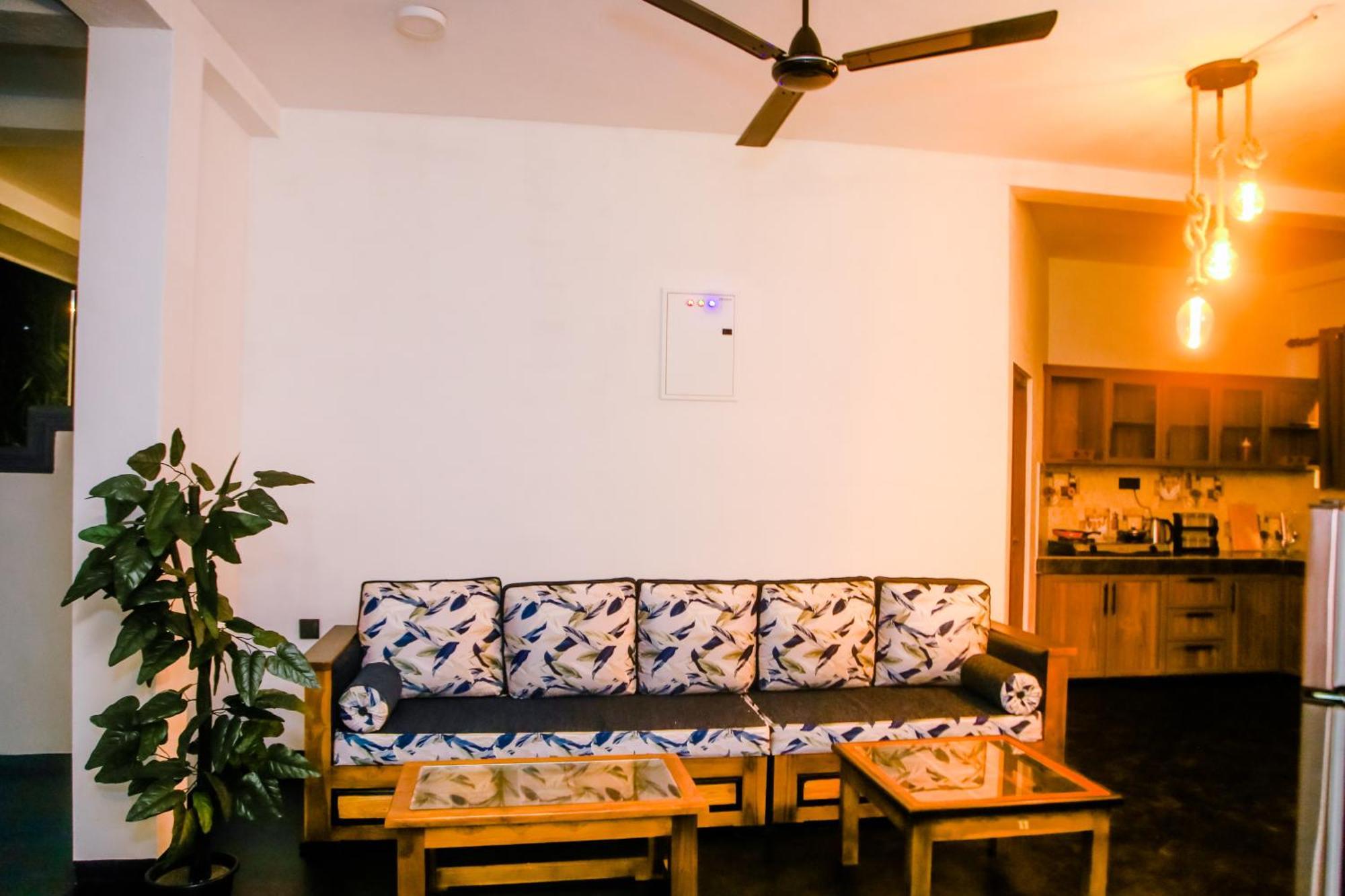 Little Angels Bed & Breakfast Мириса Екстериор снимка