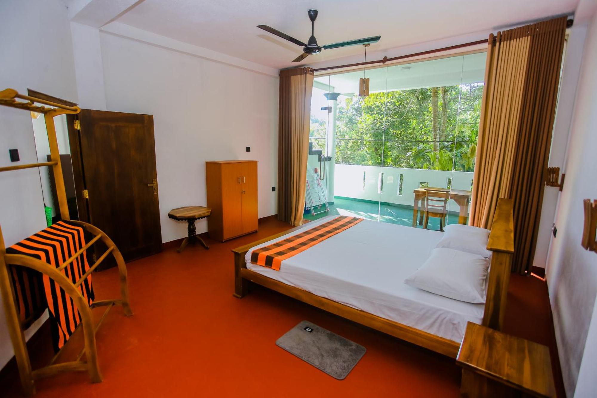 Little Angels Bed & Breakfast Мириса Екстериор снимка