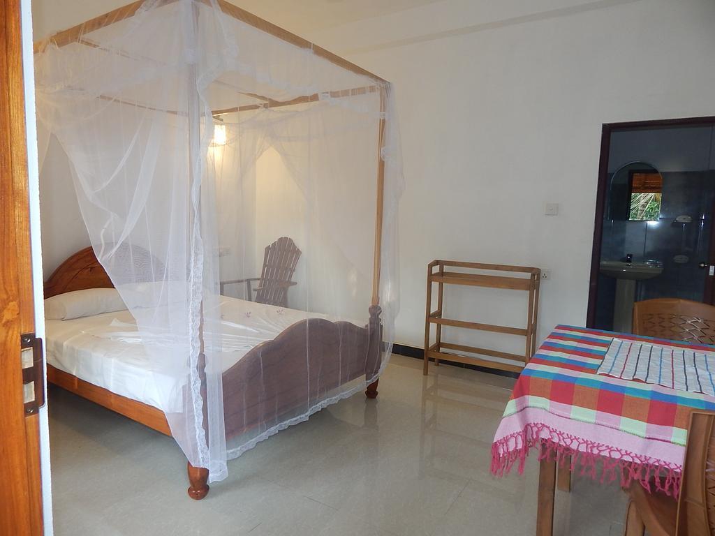 Little Angels Bed & Breakfast Мириса Стая снимка